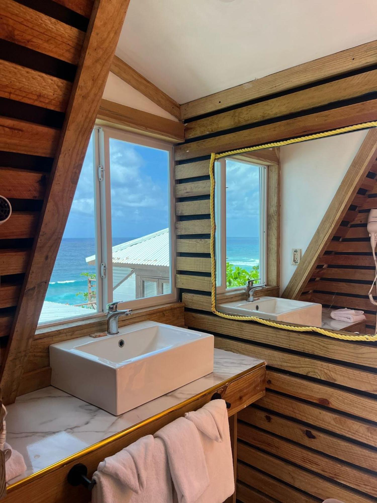 The Sea Cliff Hotel Resort & Spa Port Antonio Buitenkant foto