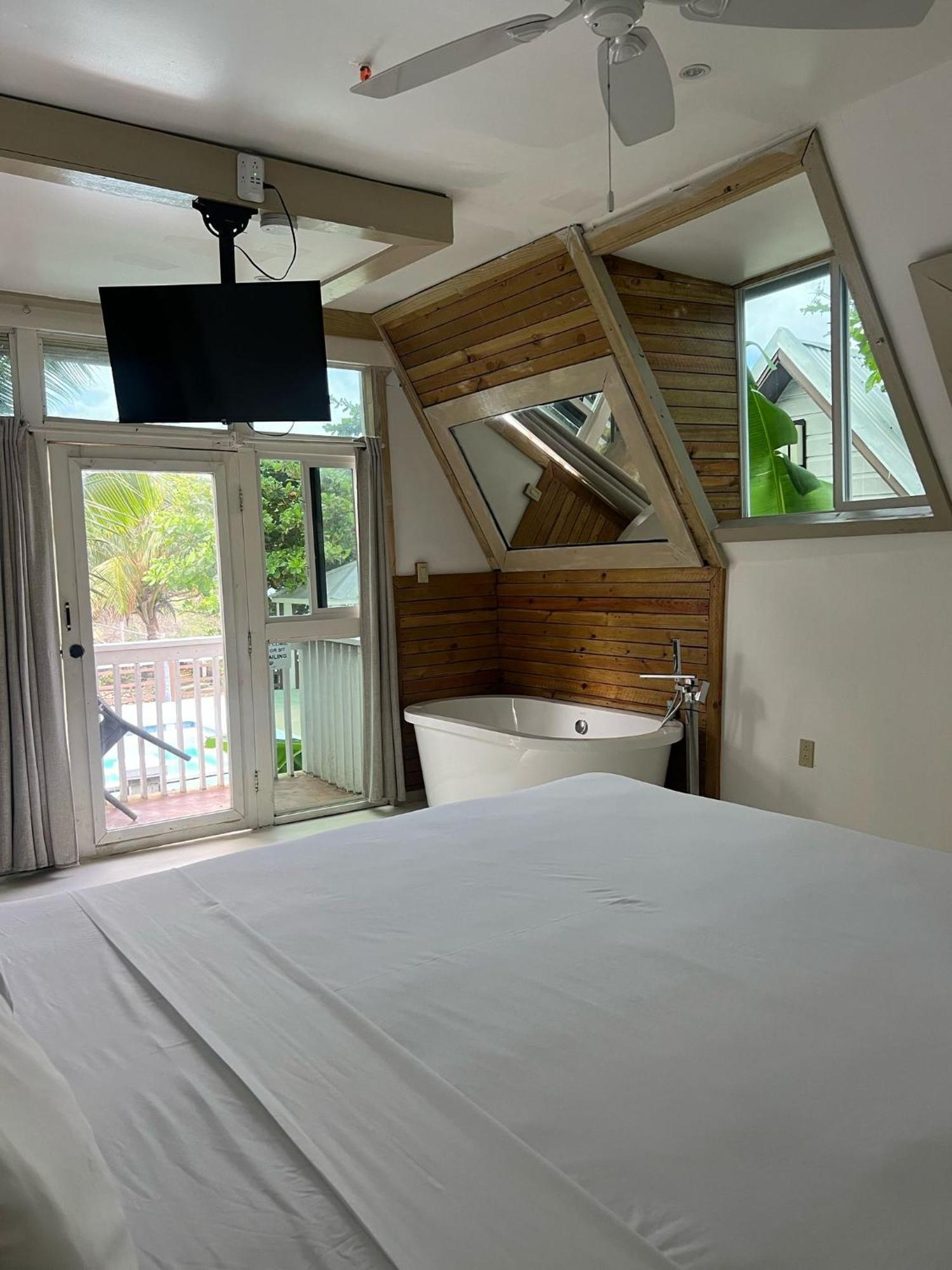 The Sea Cliff Hotel Resort & Spa Port Antonio Buitenkant foto
